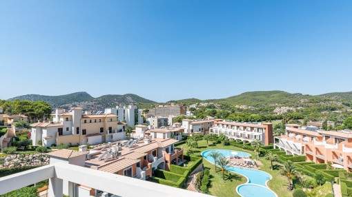 Terraced house for first occupation close to the beach of Camp de Mar Terraced house for first occupation close to the beach of Camp de Mar