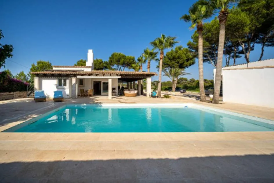 Modernised, single-level finca with pool close to the beach of Playa de Muro
