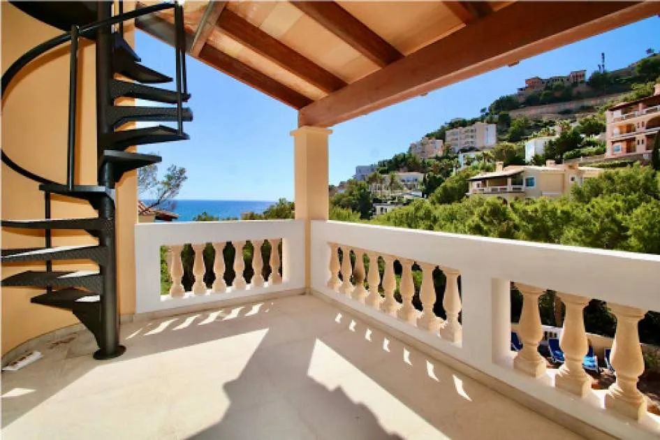 Renovated penthouse with sea views in exclusive complex in Port d'Andratx Renovated penthouse with sea views in exclusive complex in Port d'Andratx