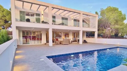Luxury villa with large pool in Cala d’Or