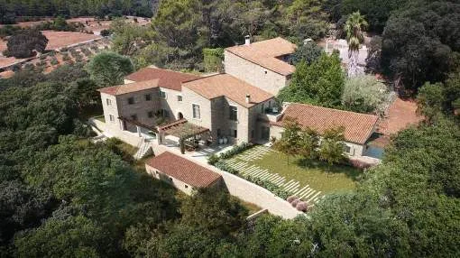 Excelente proyecto de finca de nueva construcción en Orient Excelente proyecto de finca de nueva construcción en Orient