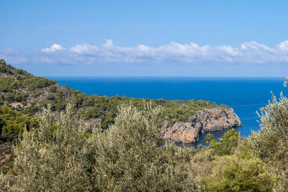 Casa Unifamiliar con Vistas al Mar en Deià en la Costa Oeste de Mallorca.