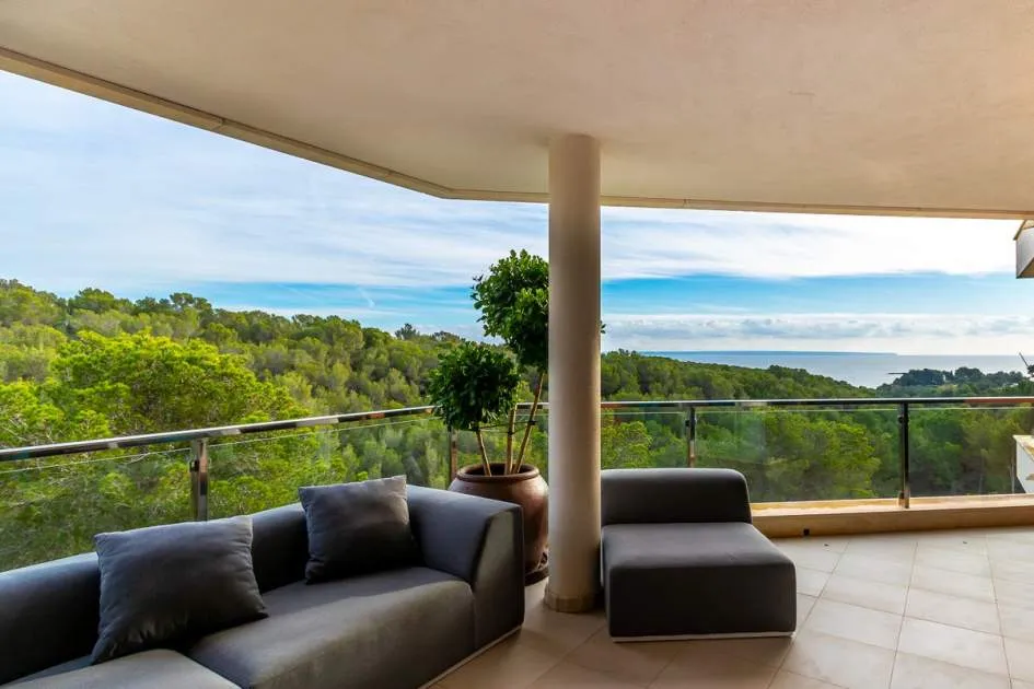 Apartamento moderno con vistas y amplia terraza en Sol de Mallorca