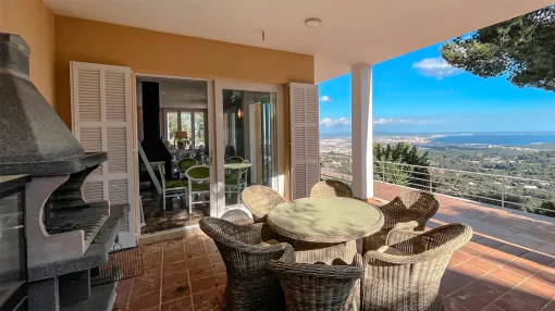 Villa con espectaculares vistas al mar en exclusivo residencial de Son vida