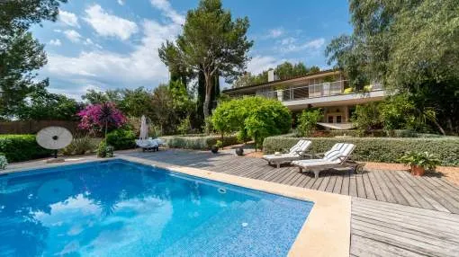 Amplia villa con fantástico jardín y a poca distancia de la Cala del Mago en Sol de Mallorca