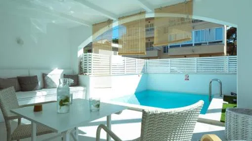 Moderno dúplex con piscina privada en Can Picafort
