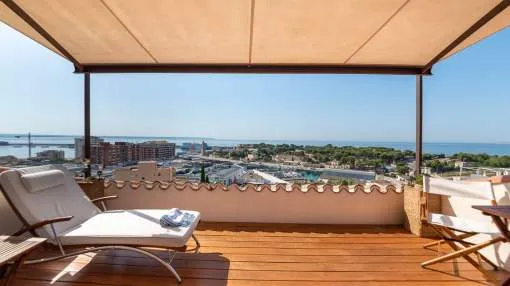 Fabuloso ático en una comunidad pequeña con vistas a toda la bahía de Palma