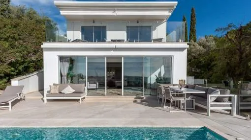 Nueva villa moderna en Costa d'en Blanes con fantásticas vistas panorámicas al mar