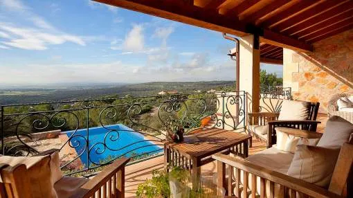 Espaciosa villa en Puntiró con vistas panorámicas y cerca del campo de golf