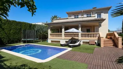 Casa unifamiliar con piscina a la venta en Son Puig