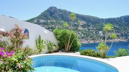 Apartamento de 2 dormitorios y piscina privada con vistas espectaculares en la Costa d'Andratx