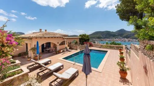 Espectacular Villa Mediterránea con Impresionantes Vistas en Port Andratx