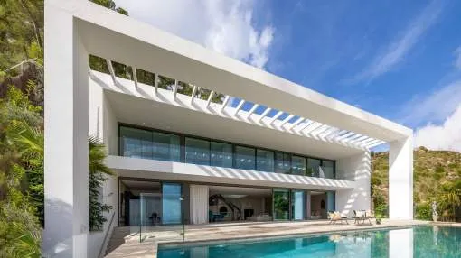 Espectacular villa de diseño con vistas a la bahía de Palma