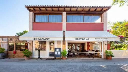 Restaurante popular, Apartamento y Terreno en zona deseada de El Toro cerca de Port Adriano.