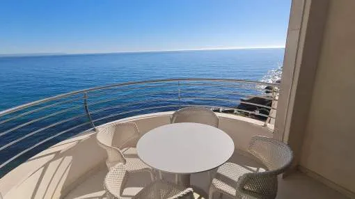 Exclusivo apartamento para alquilar a corto plazo delante del Mar en cala Major, ideal para familias y amantes del mar
