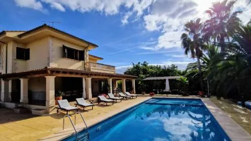 Finca privada con piscina y licencia de alquiler vacacional cerca de Palma