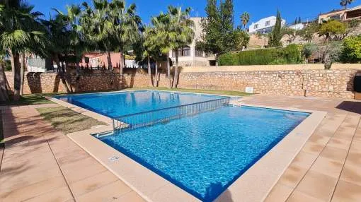 Bonito y acogedor apartamento con preciosa zona de piscina en el pueblo de Calviá
