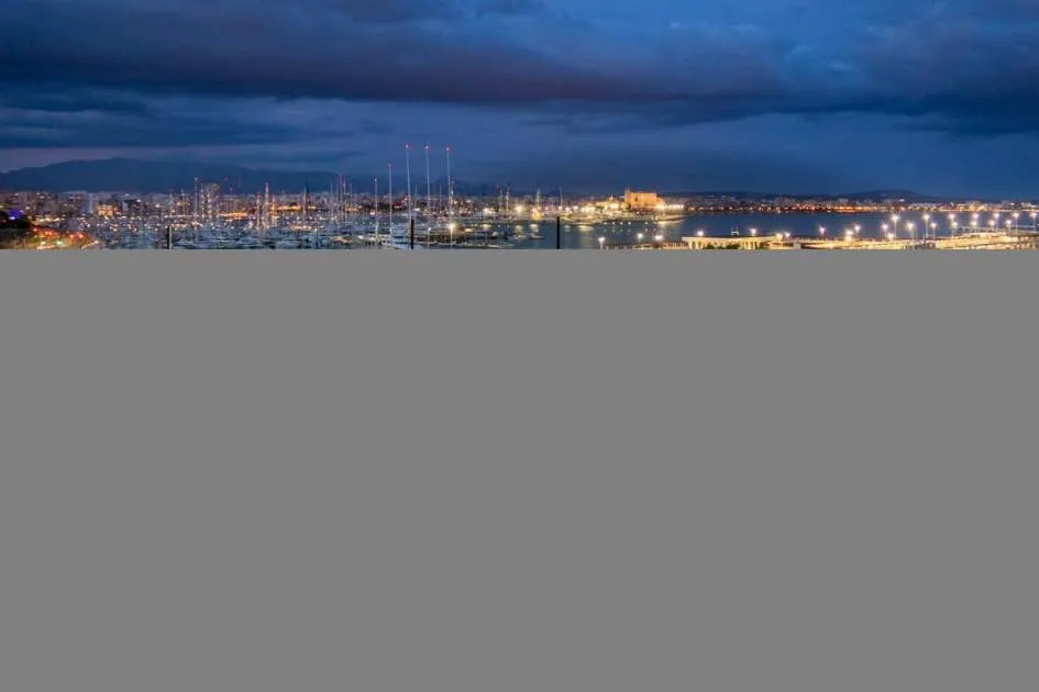 Exclusivo ático a estrenar con vistas al mar en el puerto de Palma Exclusivo ático a estrenar con vistas al mar en el puerto de Palma