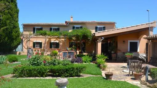 Finca con piscina y casa de invitados en Sa Garriga.