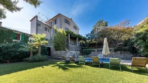Preciosa propiedad con licencia de alquiler vacacional en Sóller con vistas al pueblo y montañas Preciosa propiedad con licencia de alquiler vacacional en Sóller con vistas al pueblo y montañas