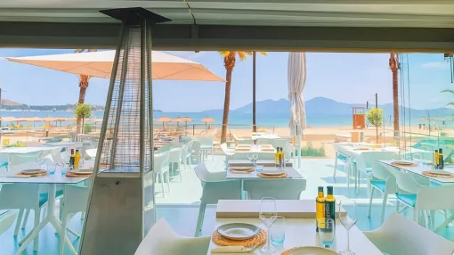 Oportunidad de Inversión en Primera Línea de Mar en Puerto Pollensa