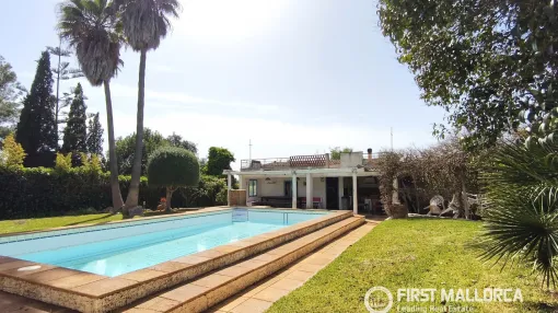 Encantadora finca con piscina en Llucmajor