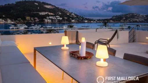 Exclusivo ático  con terraza privada en la azotea y vistas espectaculares a Puerto de Andratx
