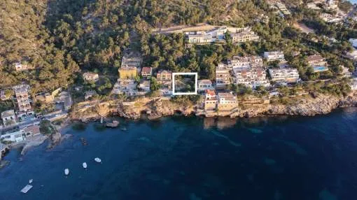Exclusiva parcela en primera línea con proyecto aprobado en Port Andratx