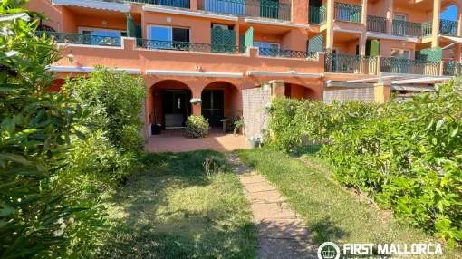 Acogedor dúplex de 2 habitaciones con jardín privado en una prestigiosa comunidad en El Toro.