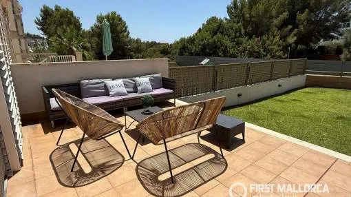 Luminoso y amplio apartamento en planta baja en Sant Agustin