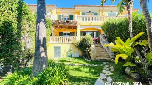 Casa de 3 dormitorios con piscina comunitaria y jardín en Calvià