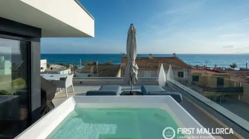 Exclusiva casa de pueblo a pocos pasos del mar en Molinar