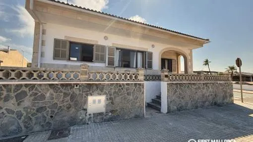 Maravillosa casa en primera línea del mar en Son Serra de Marina para corta estancia