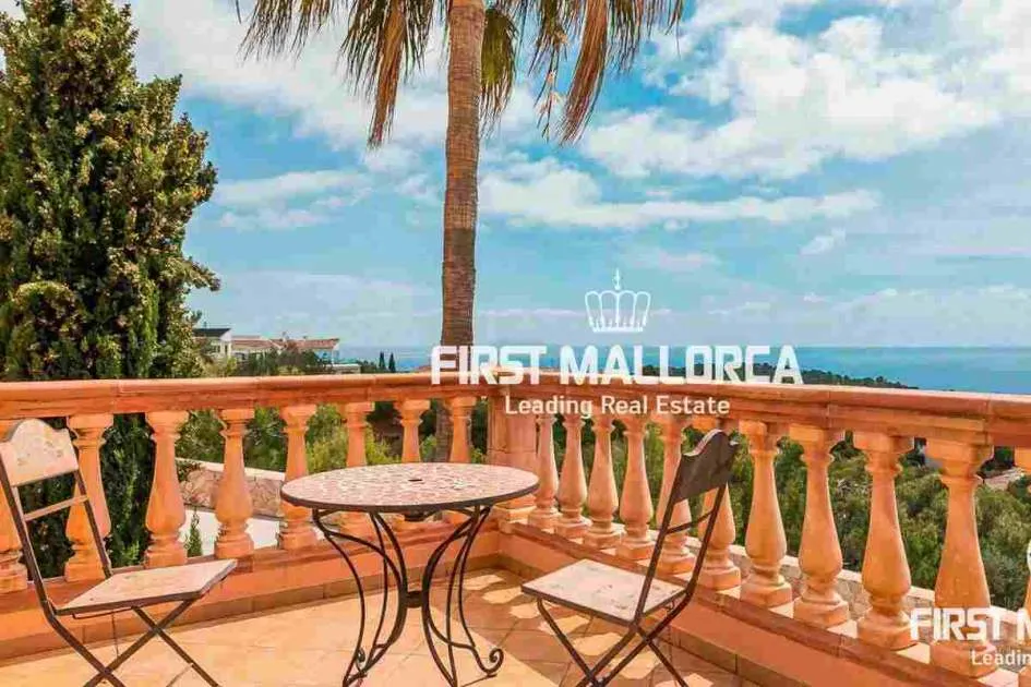 Villa con vistas al mar en comunidad cerrada en alquiler Villa con vistas al mar en comunidad cerrada en alquiler