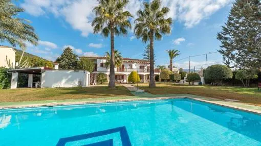 Gran villa en Palmanyola con piscina y pista de tenis Gran villa en Palmanyola con piscina y pista de tenis
