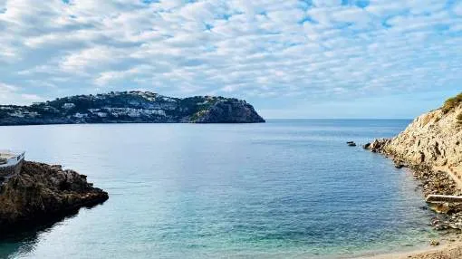 Lujoso piso cerca de Cala Fonoll con vistas al puerto