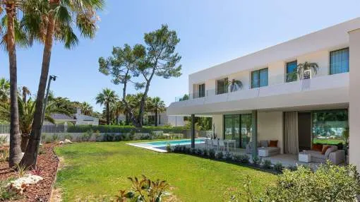 Moderna villa de nueva construcción en una zona excepcional y con acabados de primera calidad