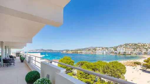 Impresionante ático con espectaculares vistas panorámicas al mar