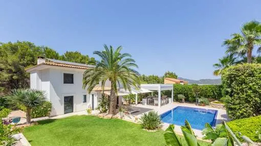 Villa exclusiva con el máximo confort y encanto mediterráneo Villa exclusiva con el máximo confort y encanto mediterráneo