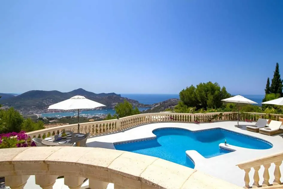 Montport: Villa de prestigio con fantásticas vistas Montport: Villa de prestigio con fantásticas vistas
