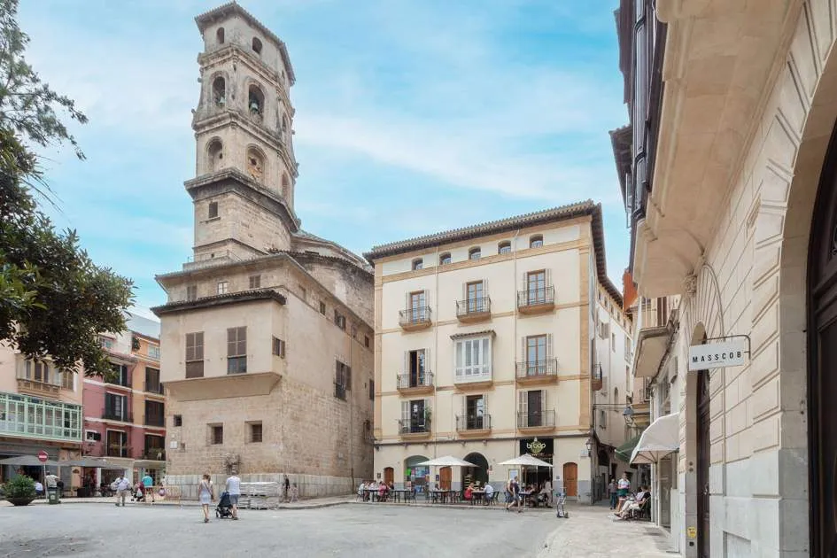 Casa del casco antiguo con 10 viviendas en ubicación privilegiada
